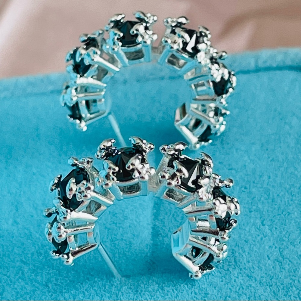 Tous Onyx Black Pavilion Up 4-little Bears Huggers Prongs Dangle Hoops Earrings - Picture 2 of 16